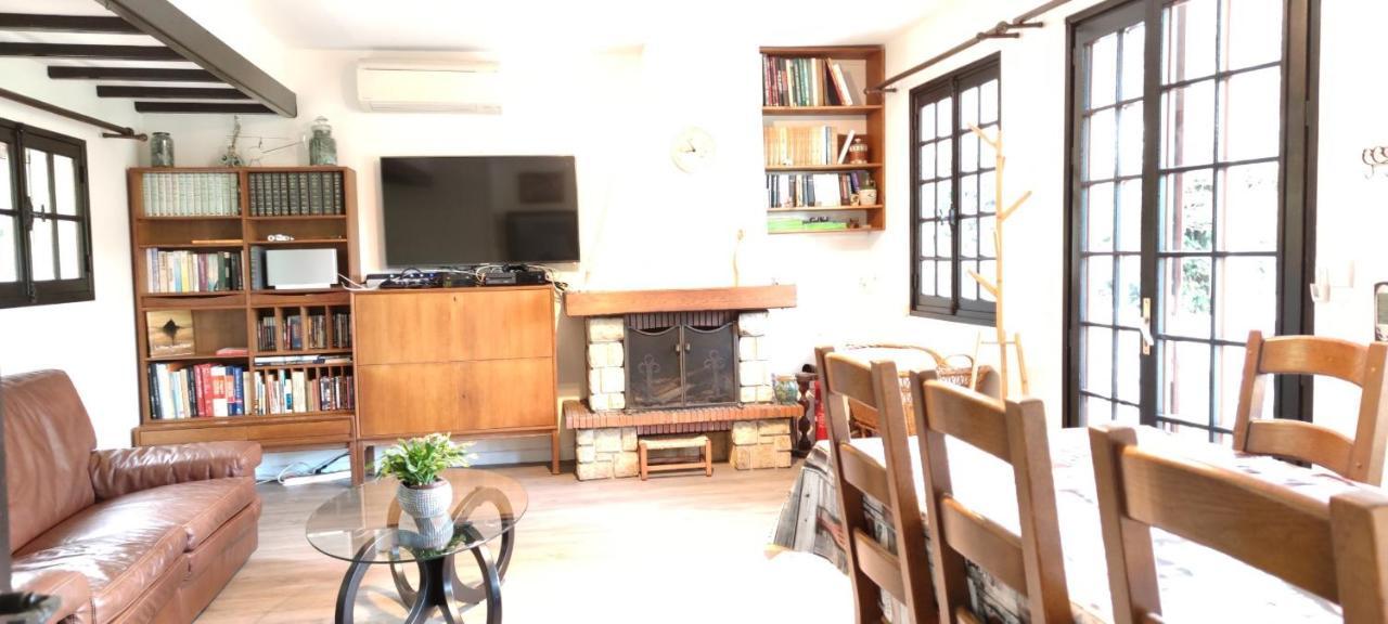 Chalet Les Falaises Сен-Леонар Экстерьер фото